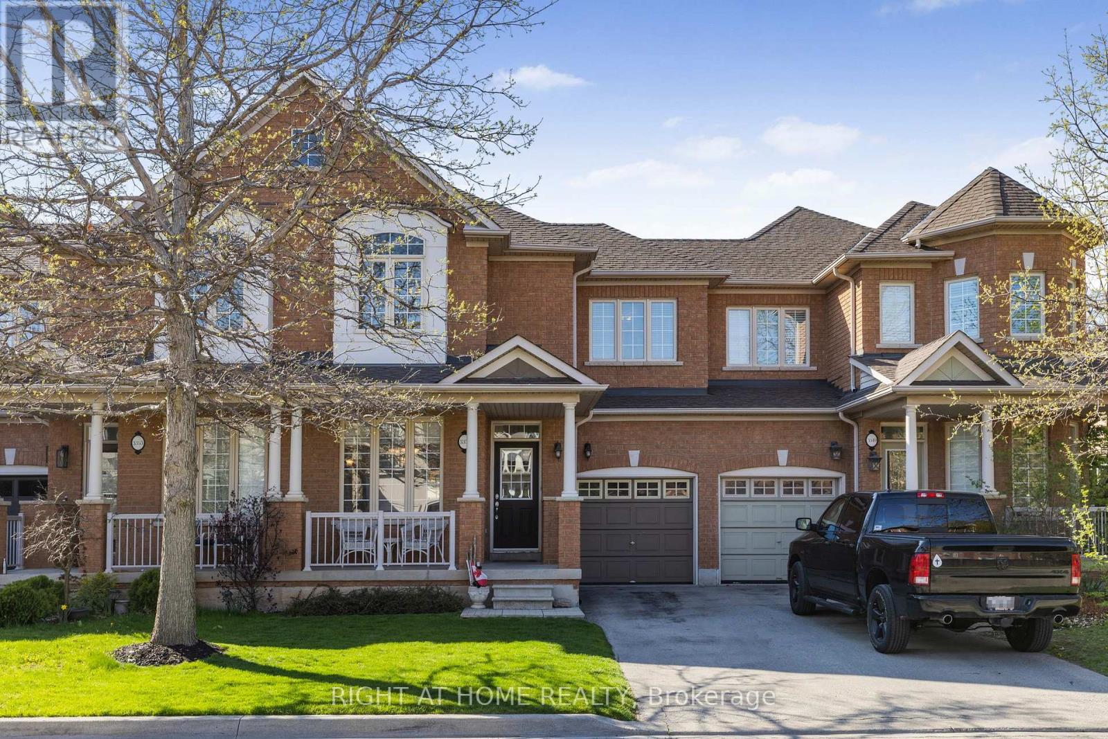 3351 Hayhurst Cres, Oakville, ON L6L 6T8