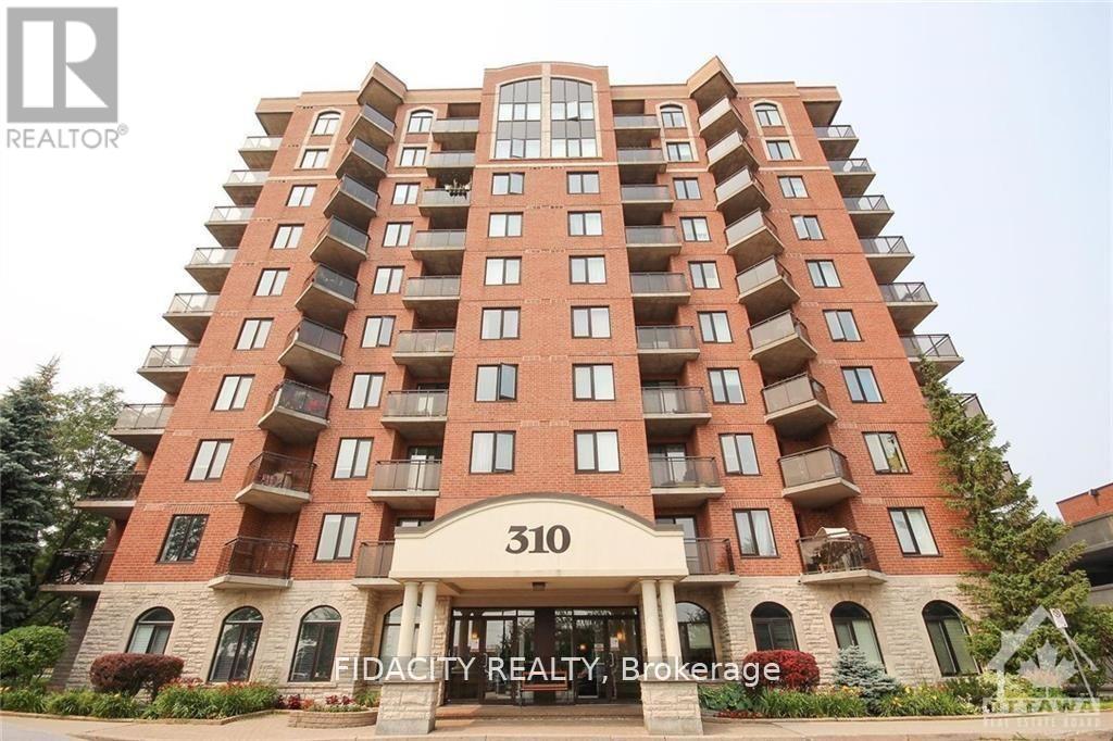 5 Unit 310 Central Park Dr #c, Ottawa, ON K2C 4G4