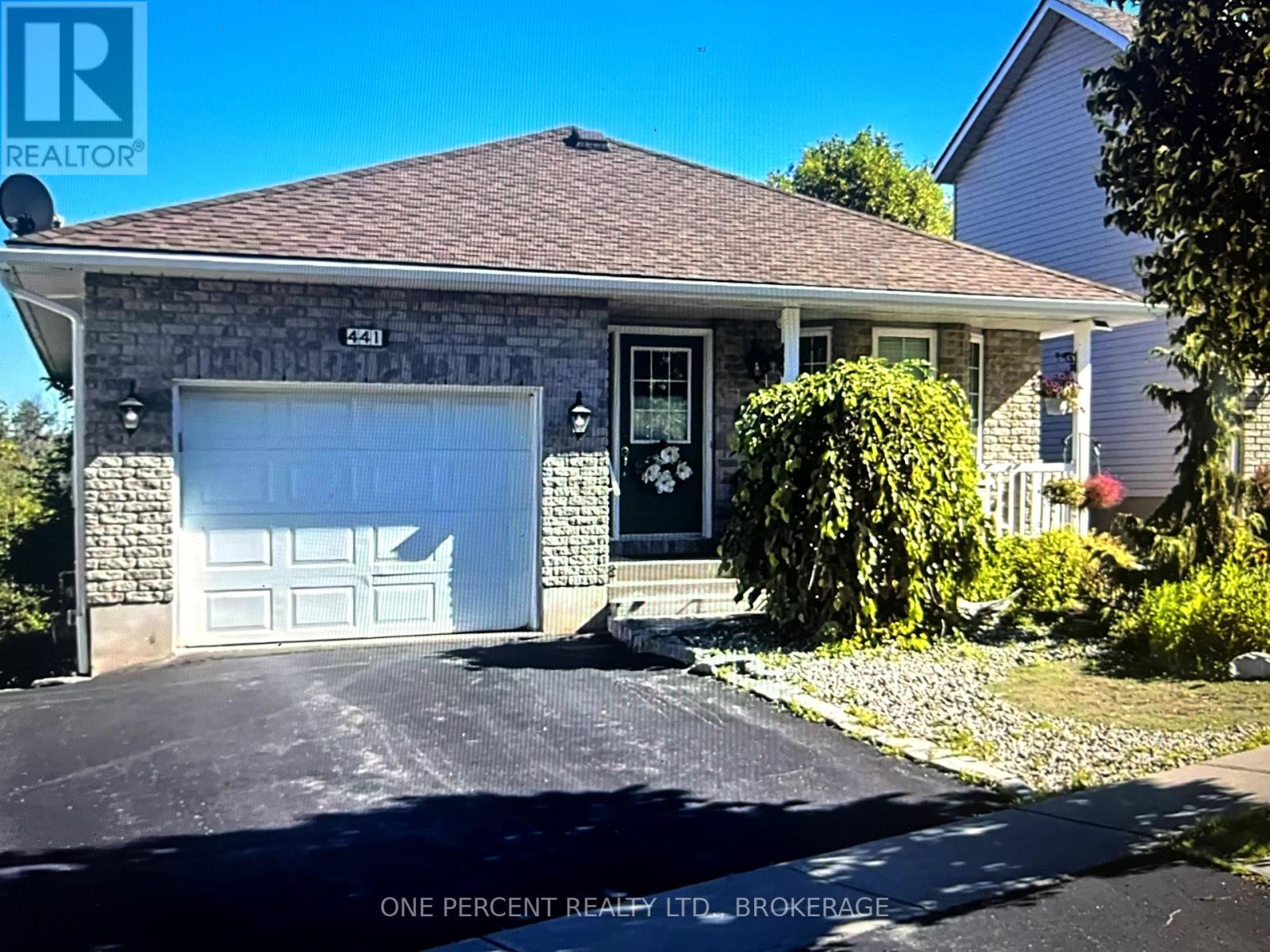 441 Dolshire St, Kingston East Gardiners Rd, ON K7M 9B5