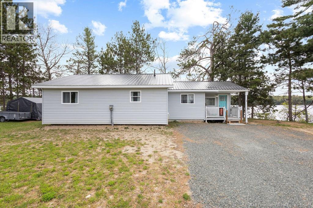 1173 Route 425, Whitney, NB E1V 4L3