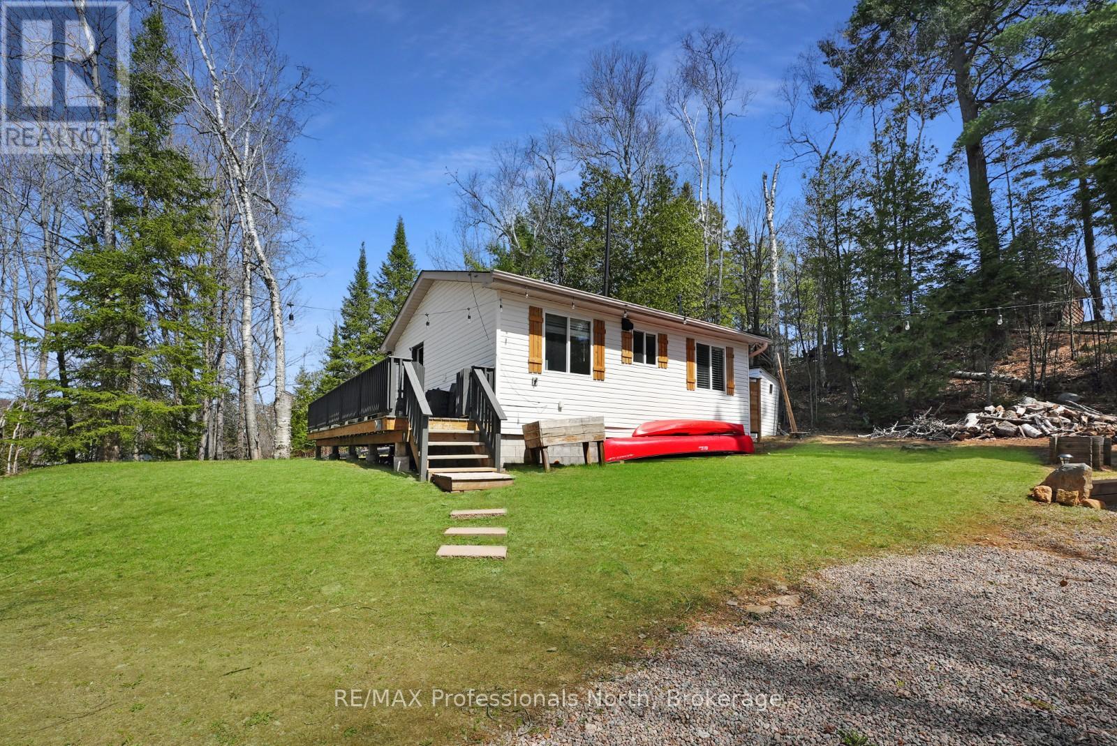 1419 Clement Lake Rd, Highlands East, ON K0L 3C0