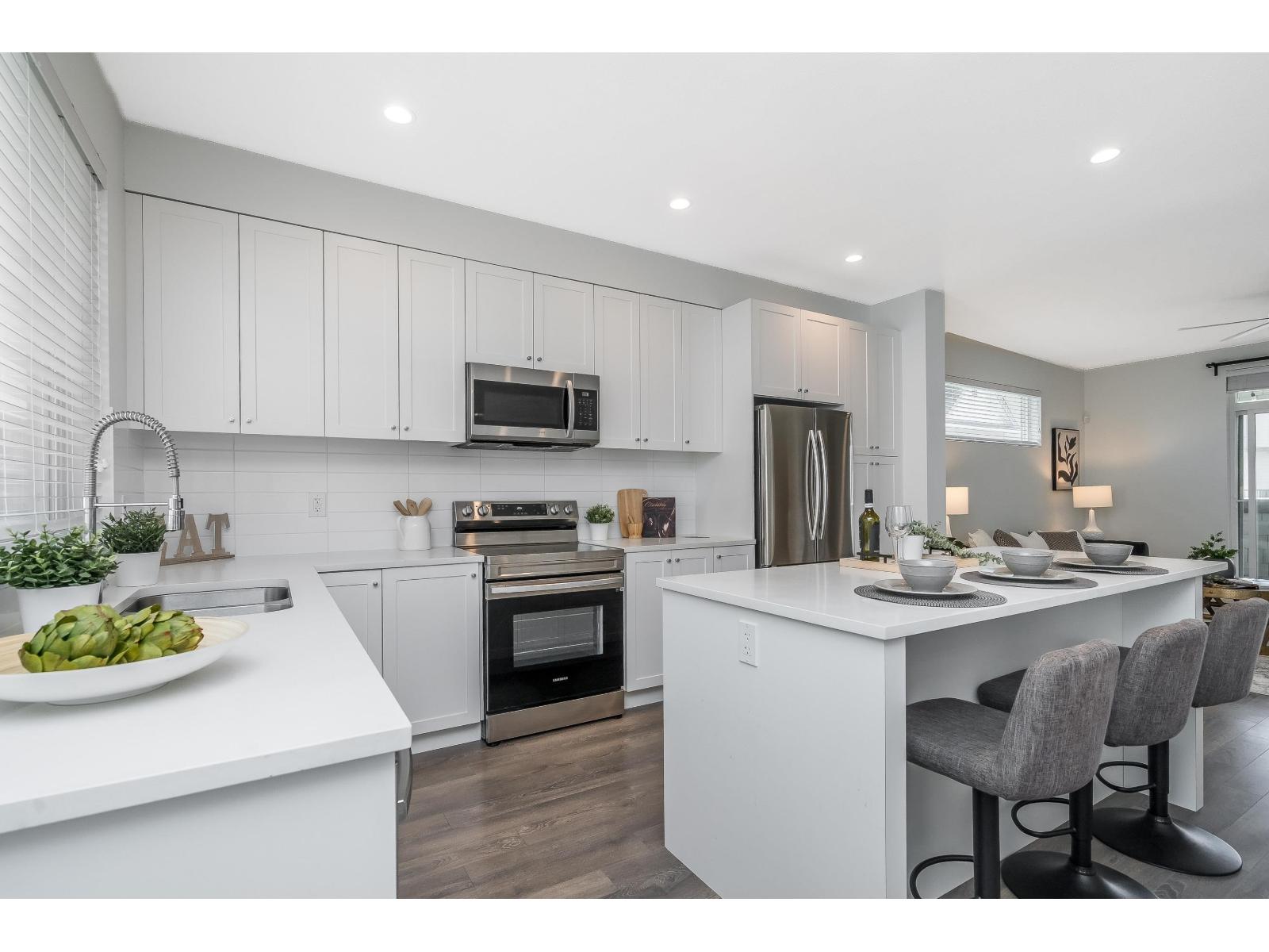 15850 85 Avenue Unit 105, Surrey, BC V4N 6W2