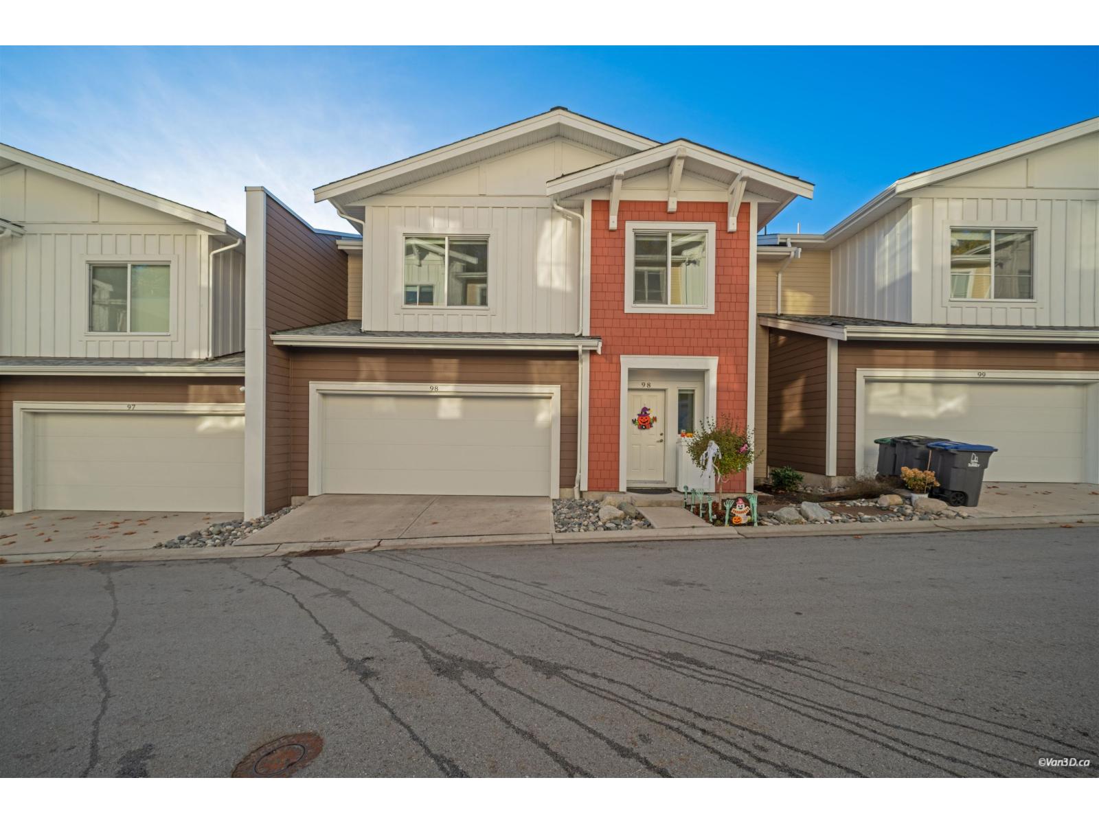 16561 17a Avenue Unit 98, Surrey, BC V3Z 1J3