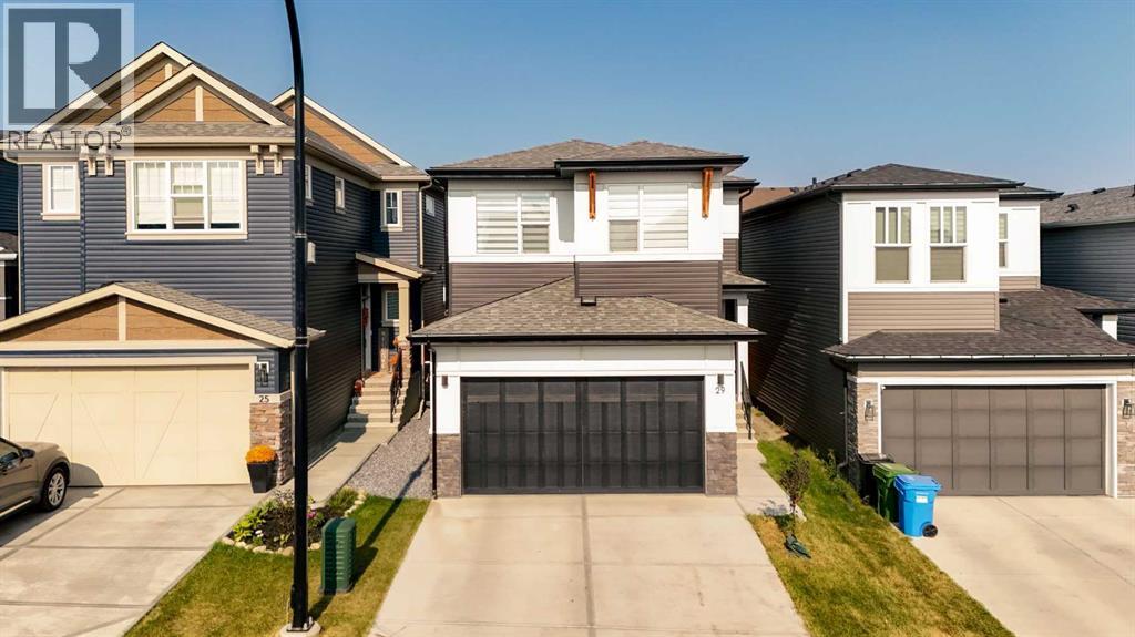 29 Calhoun Cres NE, Calgary, AB T3P 1X8