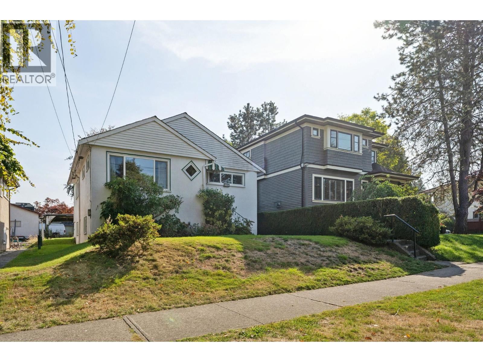 4182 Prince Edward St, Vancouver, BC V5V 3Y6