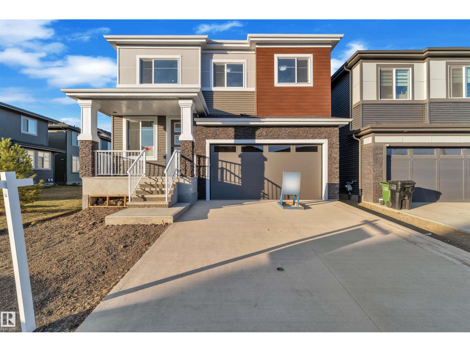8734 Mayday Ln SW, Edmonton, AB T6X 2L3