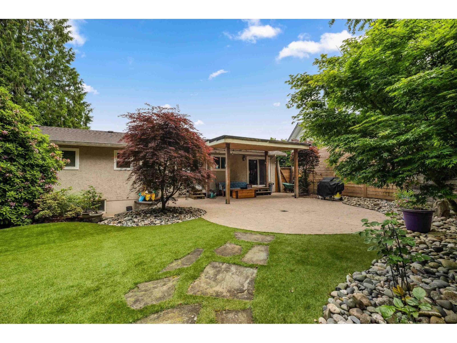 33348 Wren Cres, Abbotsford, BC V2S 5W1