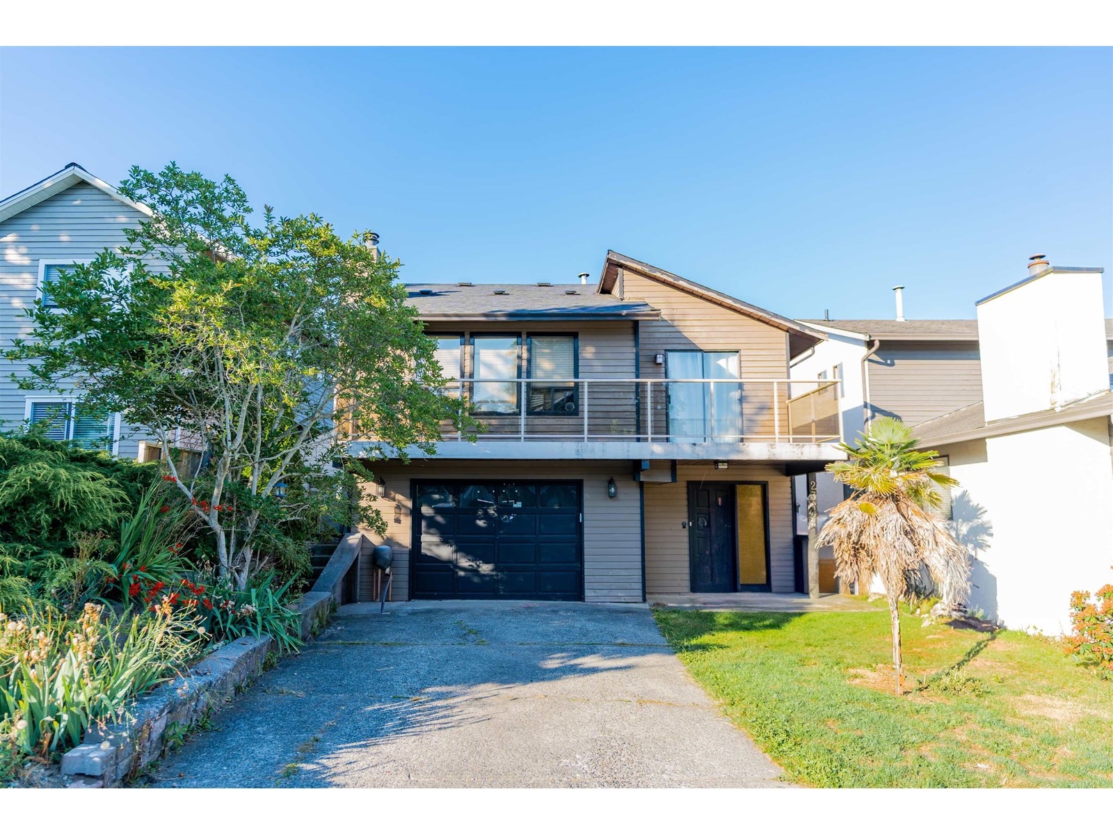 2337 Wakefield Dr, Langley, BC V2Y 1B2