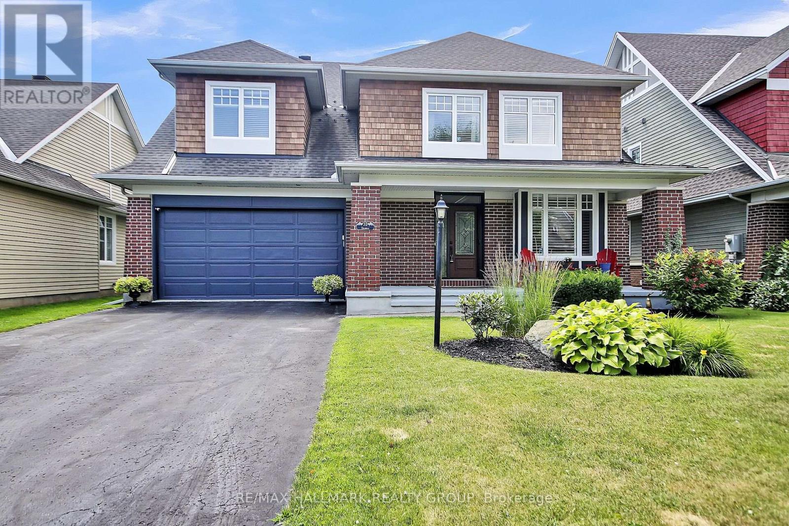 30 Oakbriar Cres, Ottawa, ON K2J 5G1