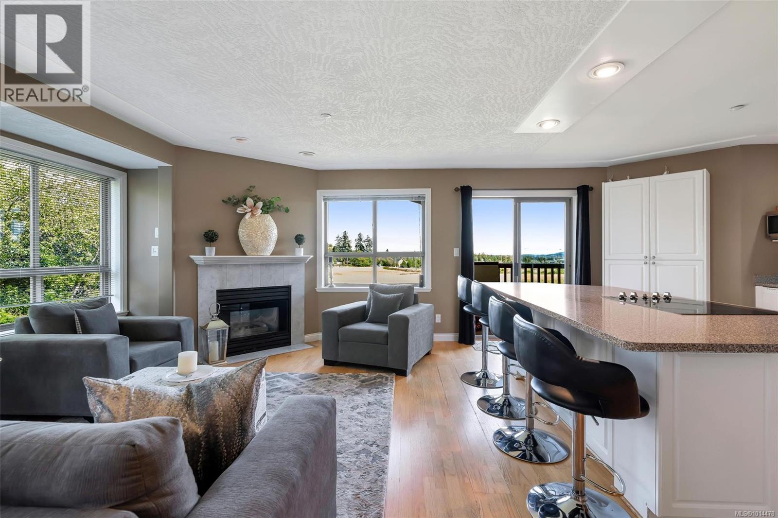 7847 E Saanich Rd Unit 10 Rd, Central Saanich, BC V8M 2B4