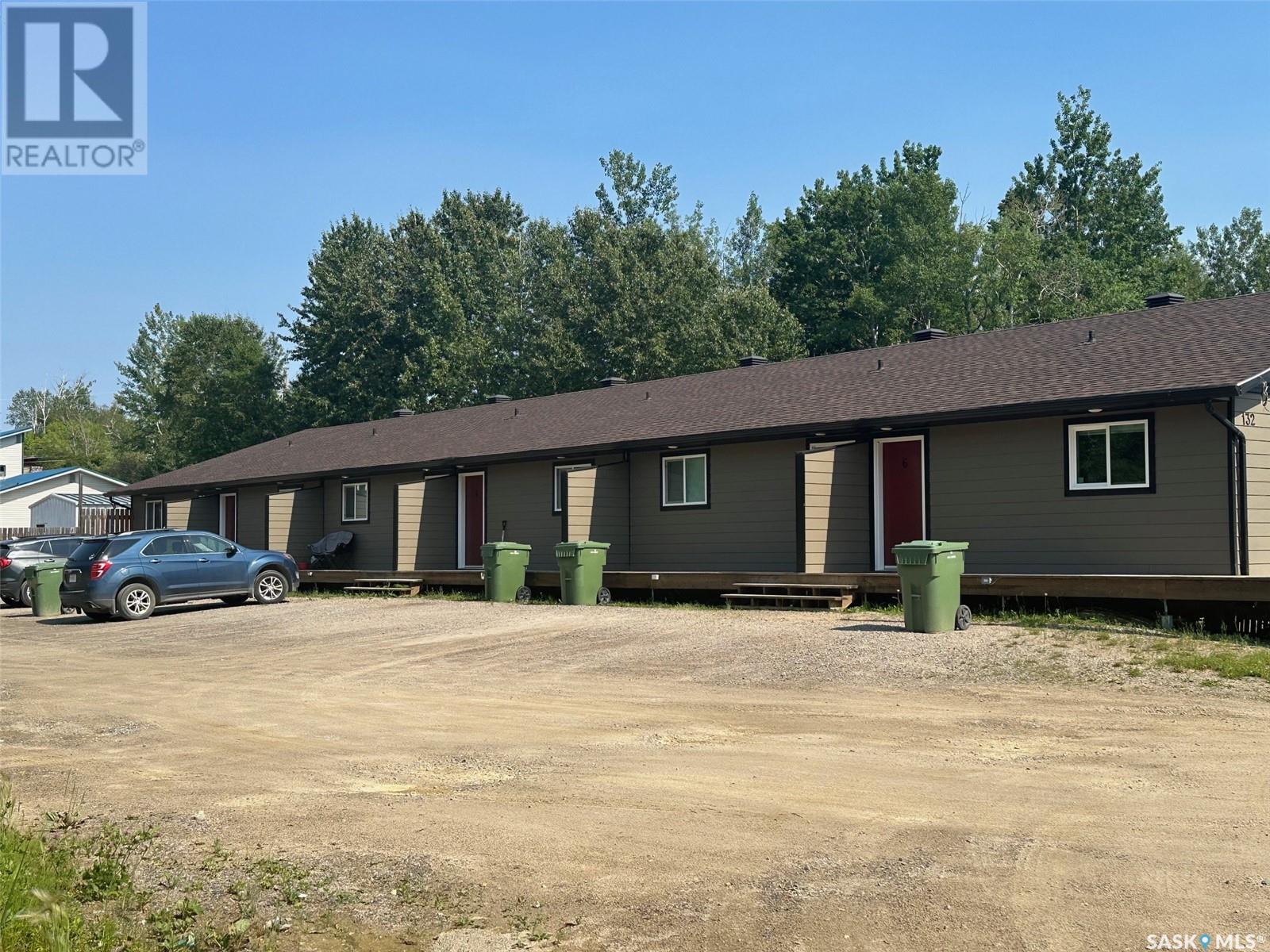 132 Mckay St, La Ronge, SK S0J 1L0