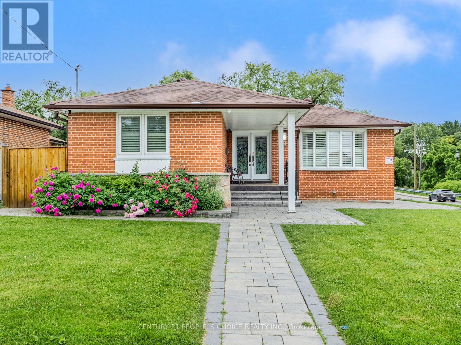 43 Shendale Dr, Toronto Elms-old Rexdale, ON M9W 2B4