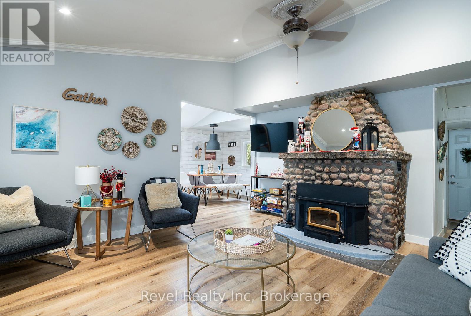 1071 Lawson Rd, Tiny, ON L0L 1P0