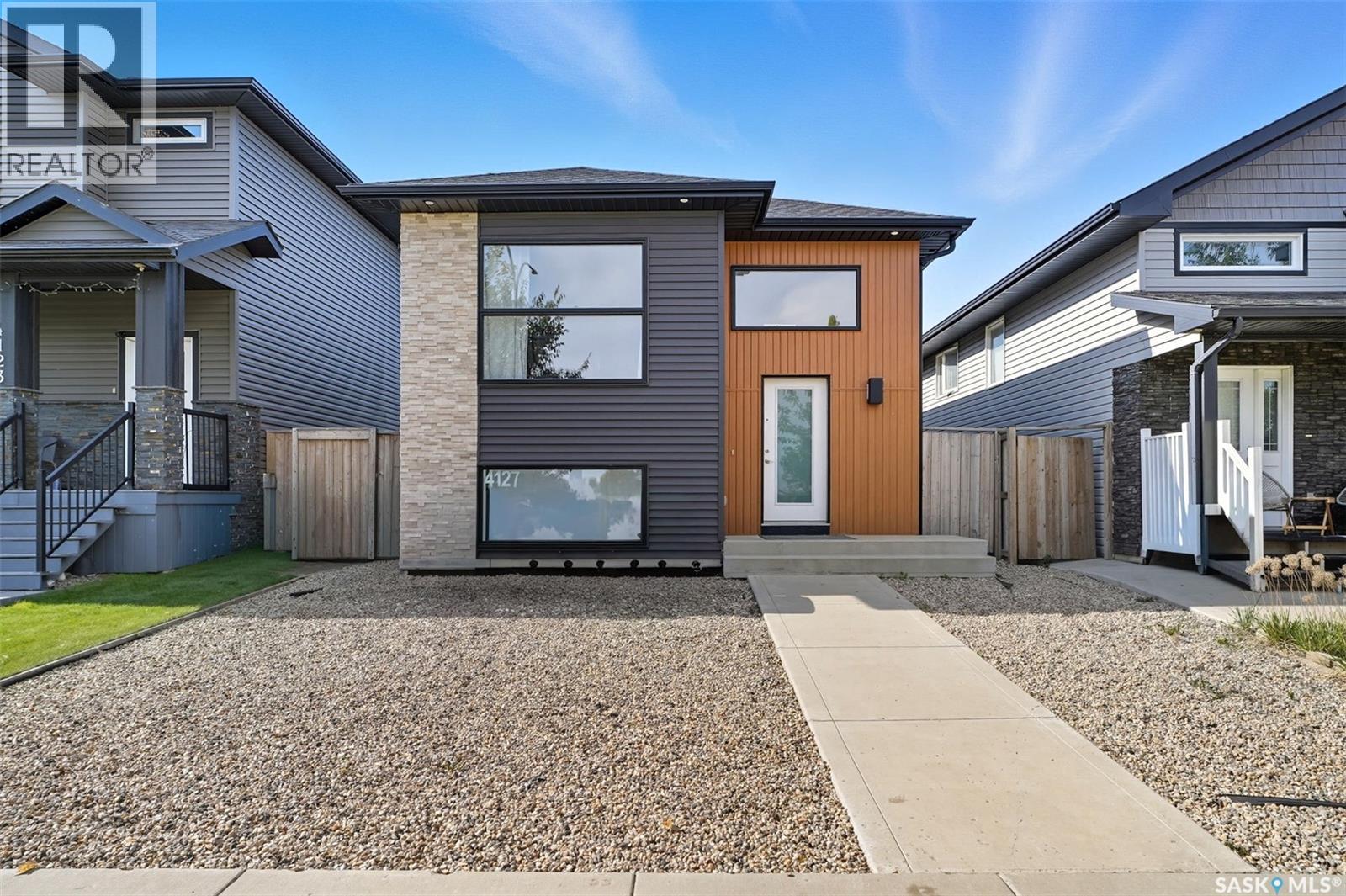 4127 33rd Street West, Saskatoon, SK S7R 0M4