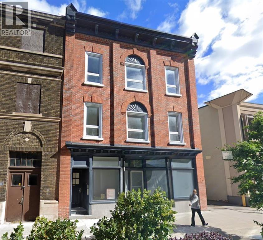 363 Front St, Belleville, ON K8N 2Z9