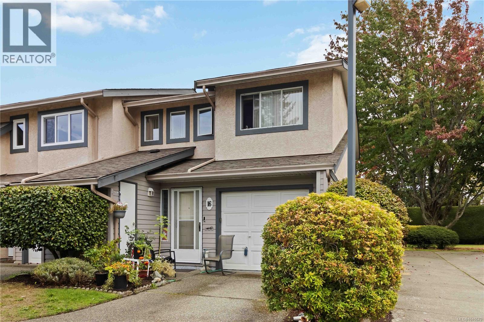 515 Mount View Ave Unit 16 Ave, Victoria, BC V9B 2B2