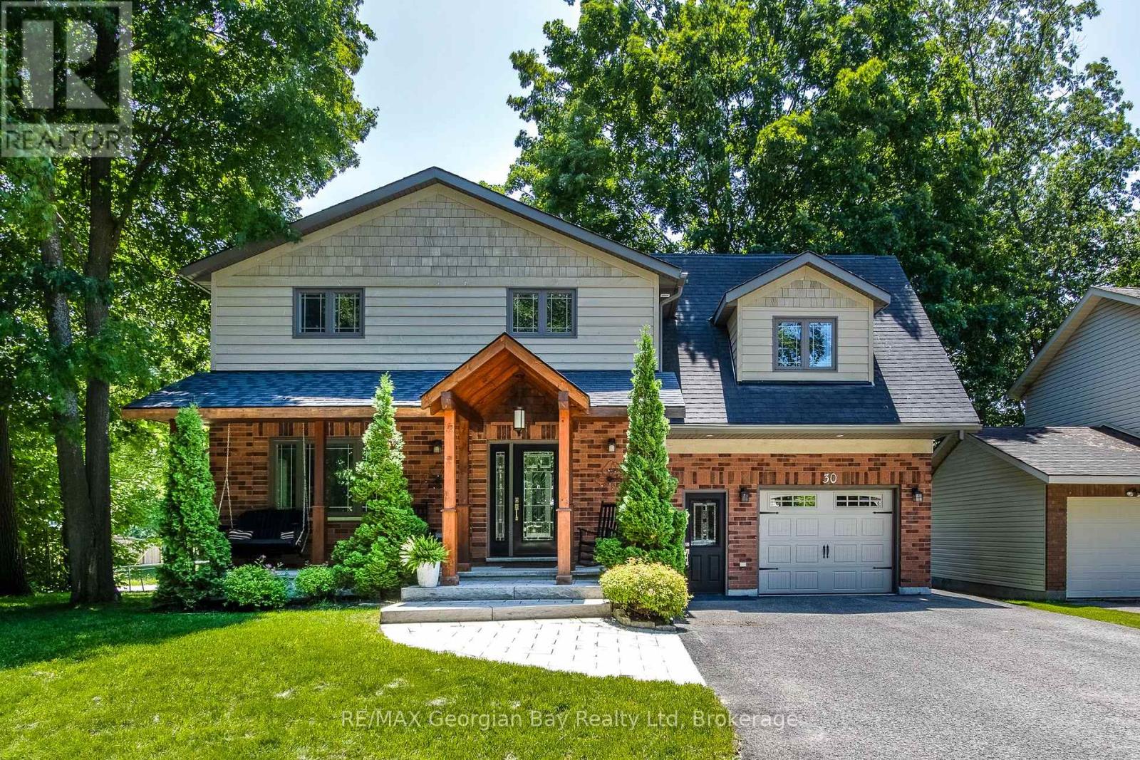 30 Brule St, Penetanguishene, ON L9M 1J1