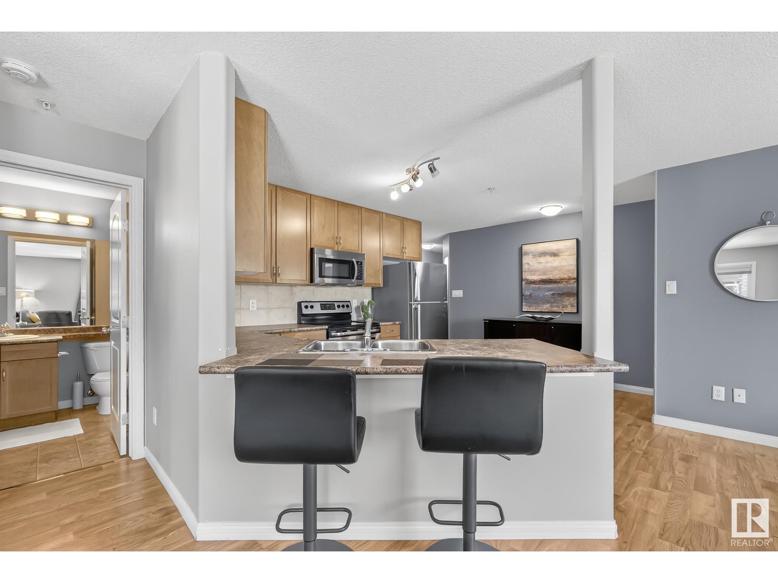 1204 156 Street Northwest #120, Edmonton, AB T6R 0R6