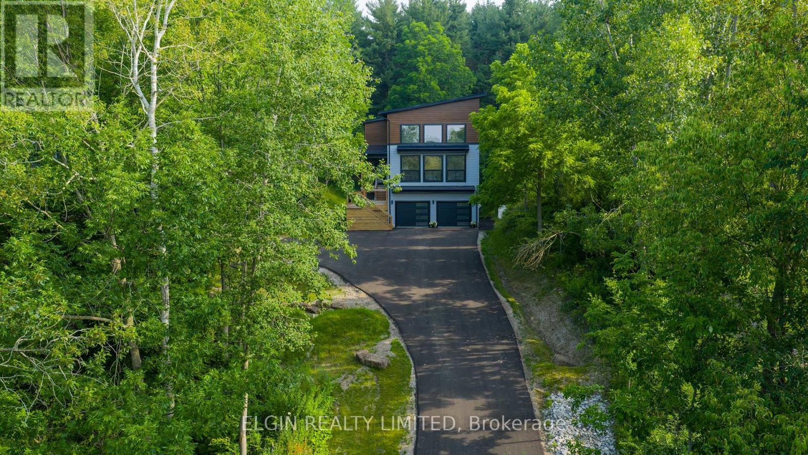 4132 Thomas Rd, Southwold, ON N5L 1J2