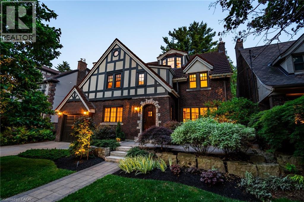 154 Dalewood Cres, Hamilton, ON L8S 4B7