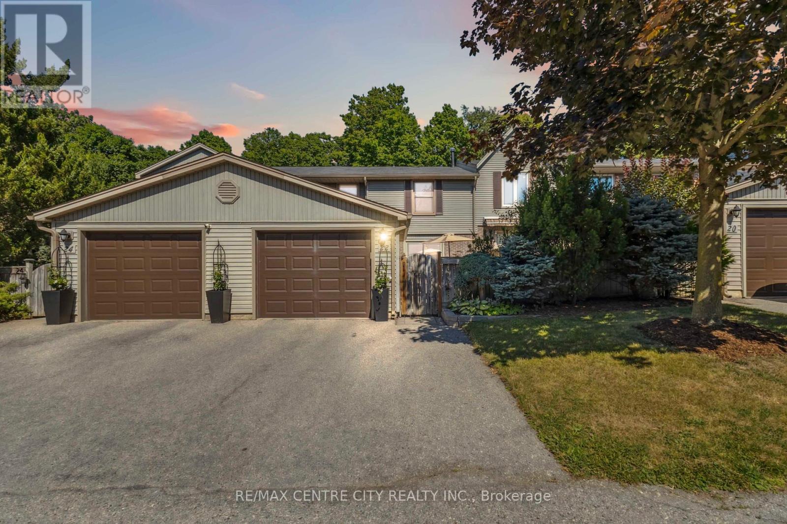 22 Berkshire Ct, London, ON N6J 3N7