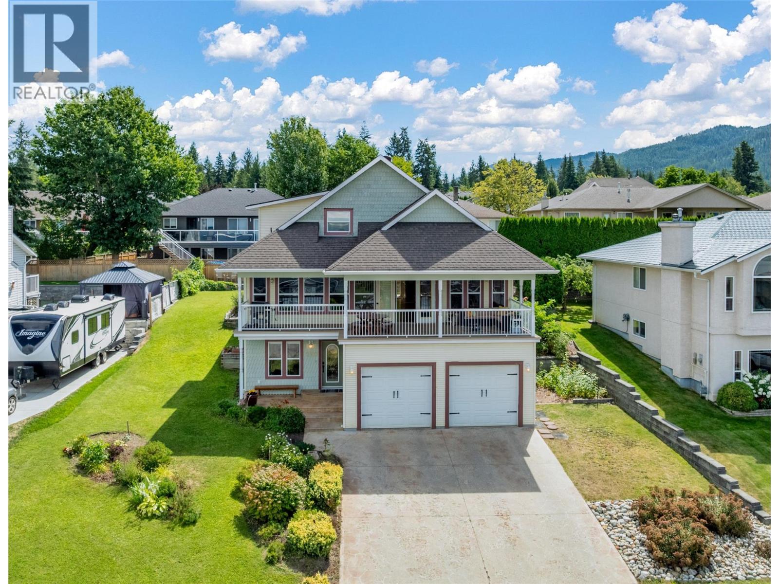 2500 4 Avenue Southeast, Salmon Arm, BC V1E 1K7
