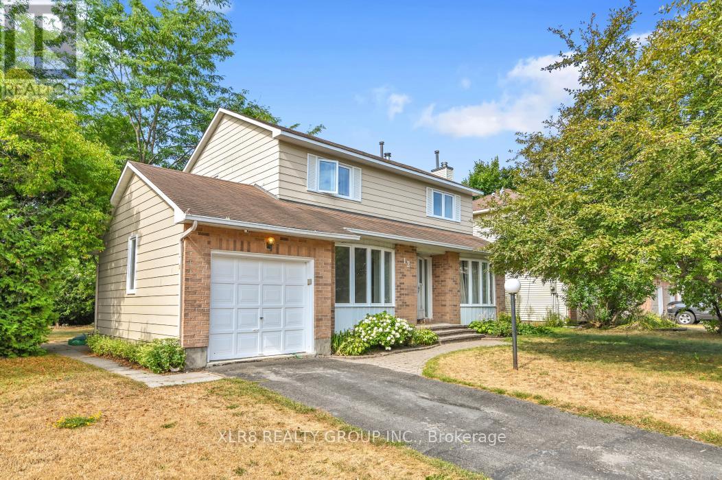 12 John Sidney Cres, Ottawa, ON K2S 1J7