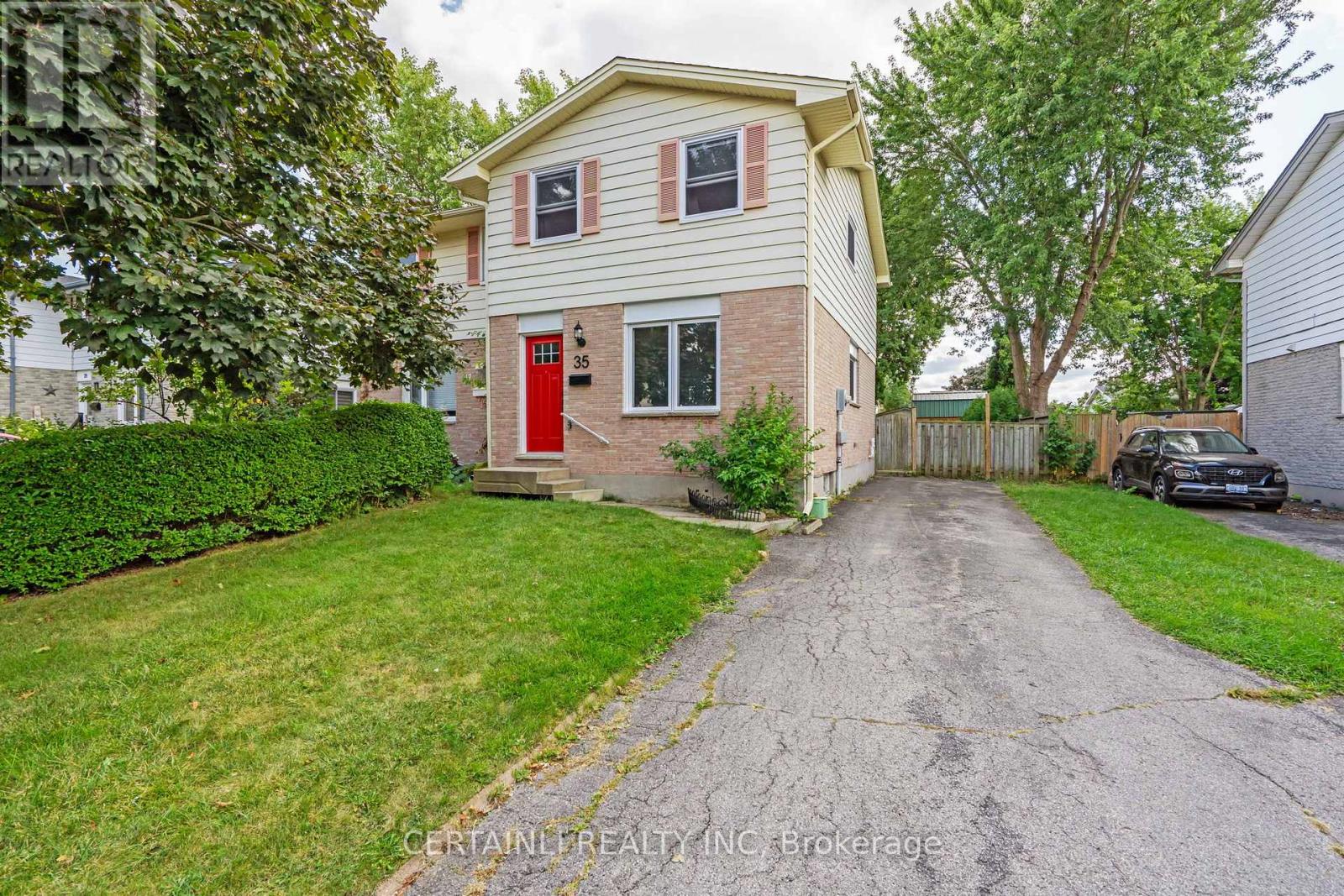 35 Rosamond Cres, London, ON N6E 2M6