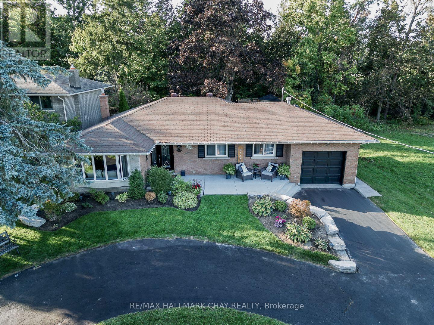 10 Ottaway Ave, Barrie, ON L4M 2W7
