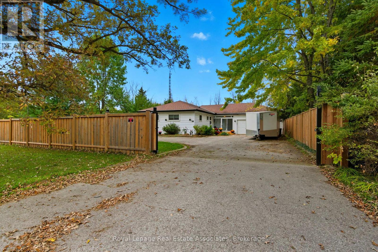 1967 Regional 97 Rd, Hamilton, ON N1R 5S7