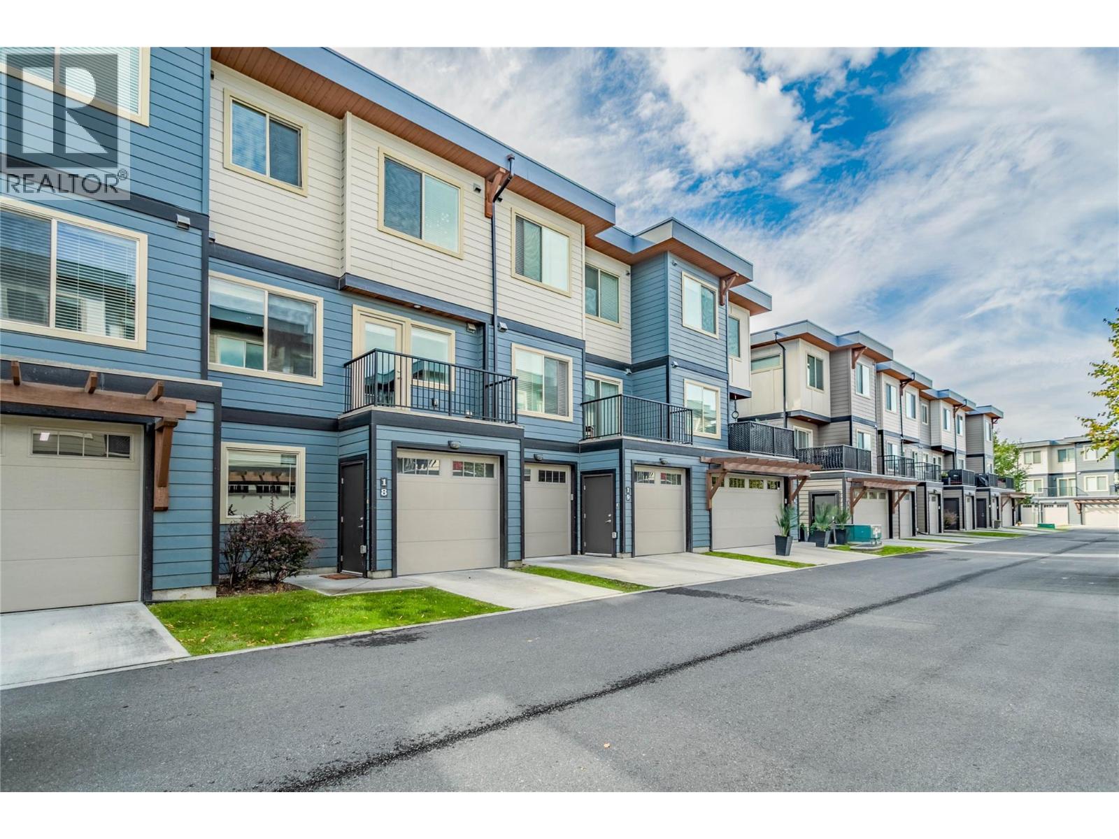 3626 Mission Springs Drive Unit 18, Kelowna, BC V1W 5L1