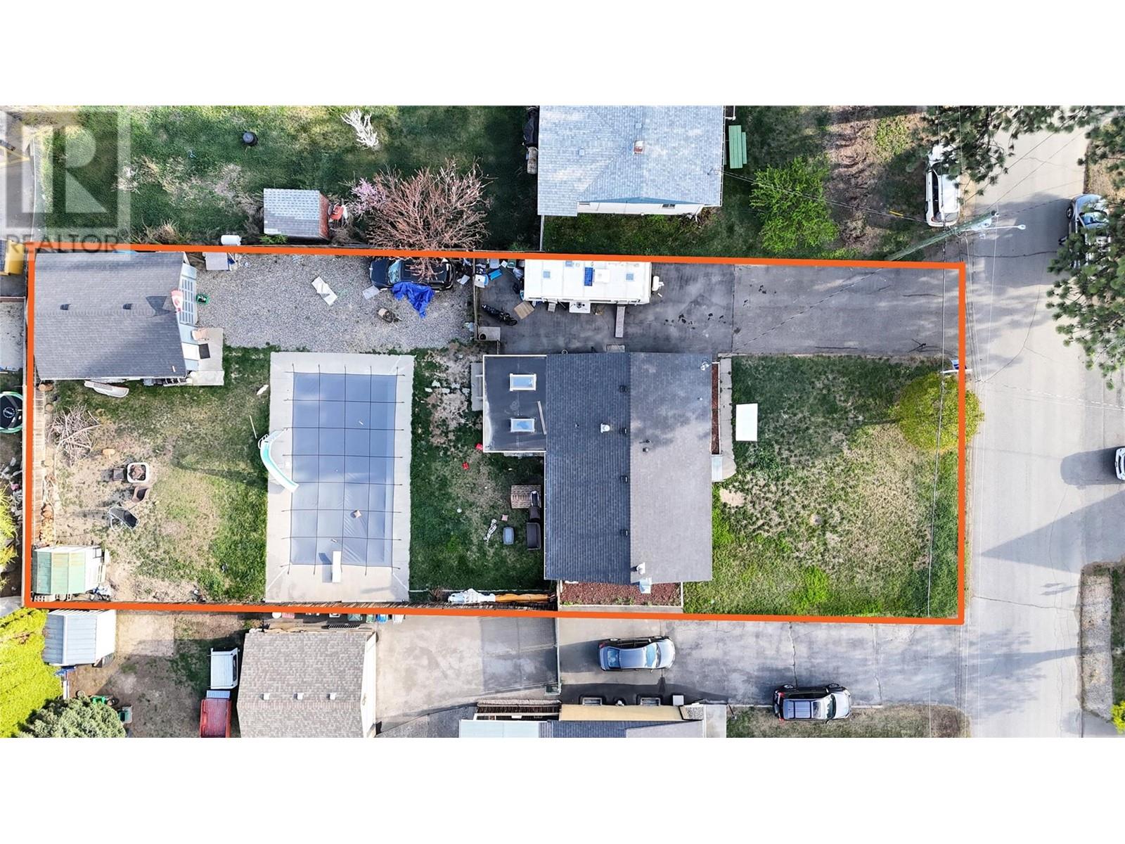 825 Evergreen Pl, Kamloops, BC V2B 5M7