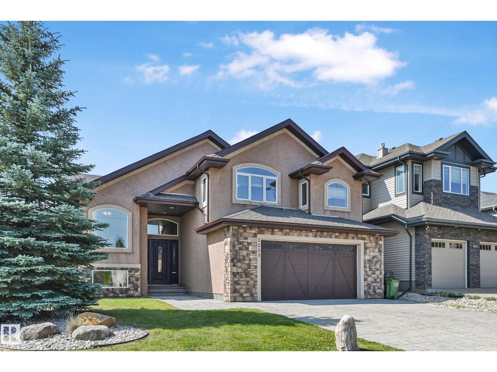 1213 Adamson Dr SW, Edmonton, AB T6W 0V5