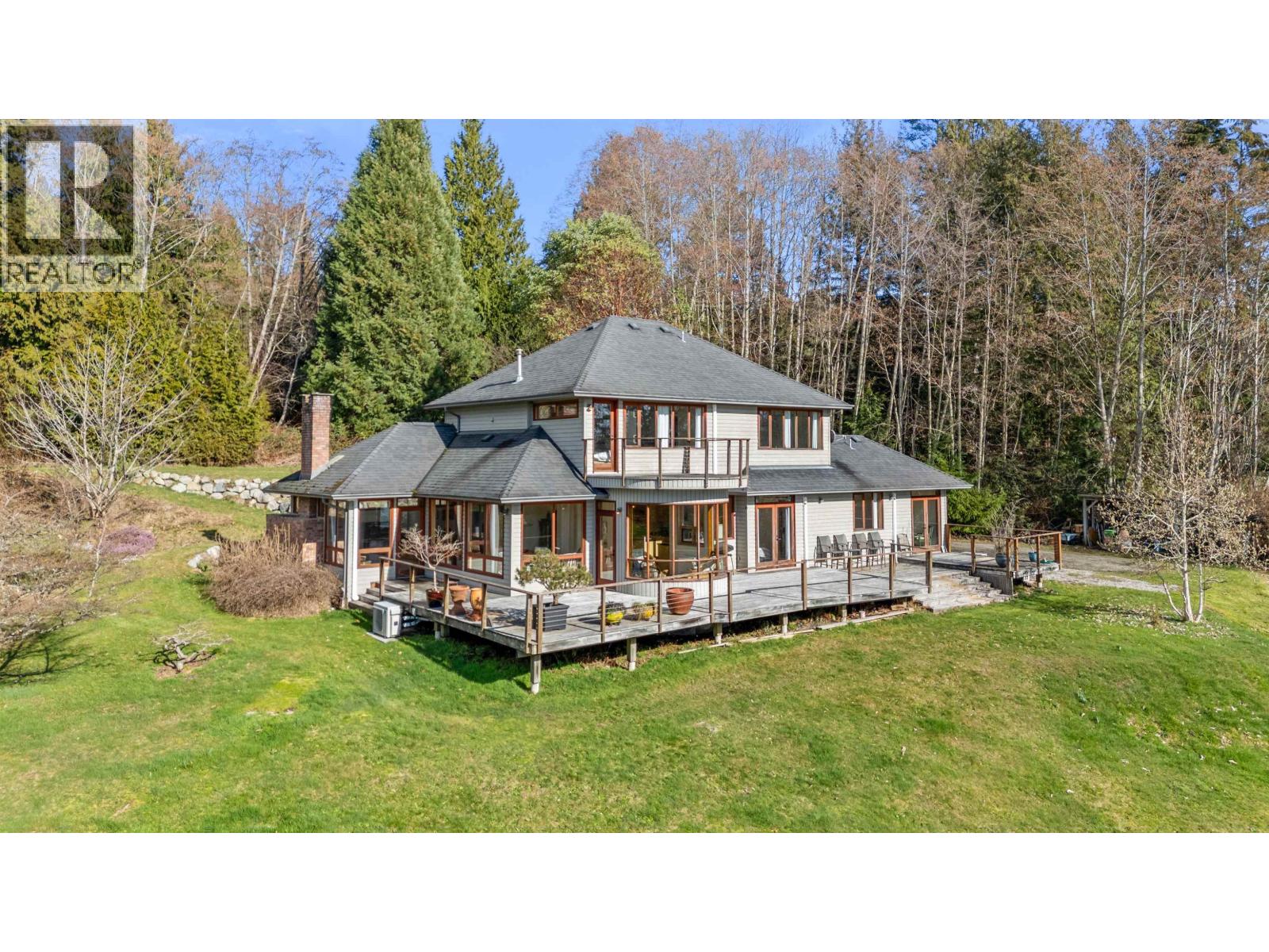 1911 Grandview Rd, Gibsons, BC V0N 1V5