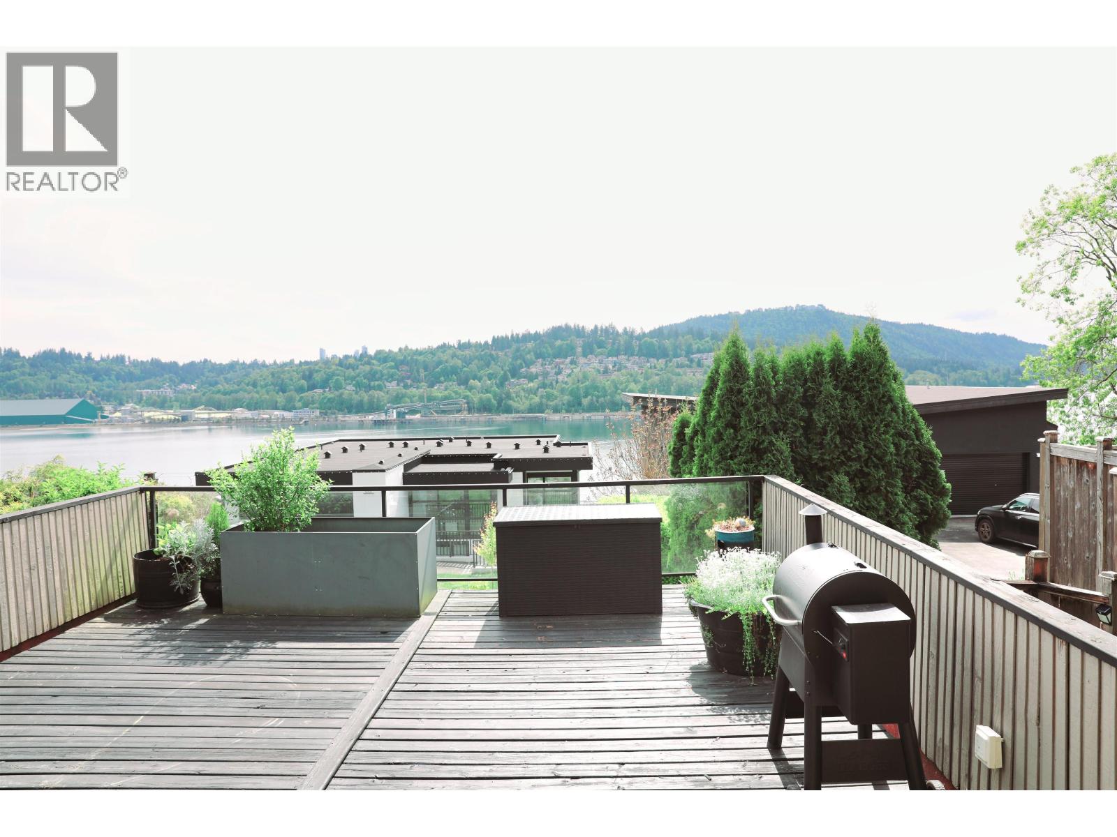18 Axford Bay, Port Moody, BC V3H 3R2