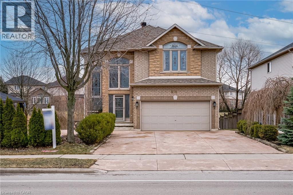 575 Stonehenge Dr, Hamilton, ON L9K 1T4