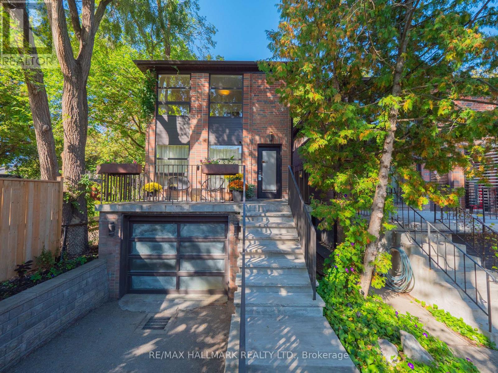 72 Bain Ave, Toronto, ON M4K 1E7