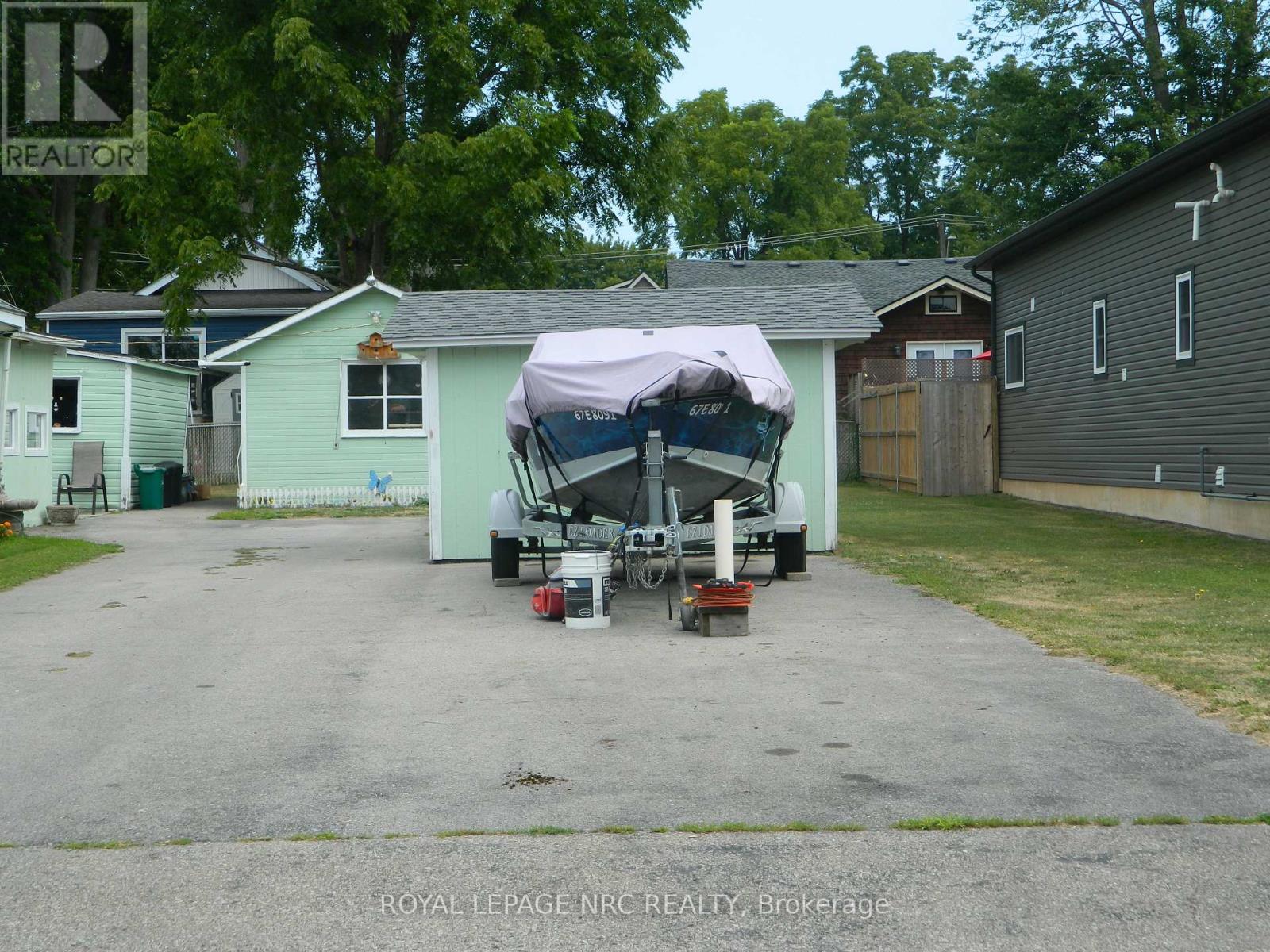 16 Cambridge Rd, Fort Erie, ON L0S 1B0