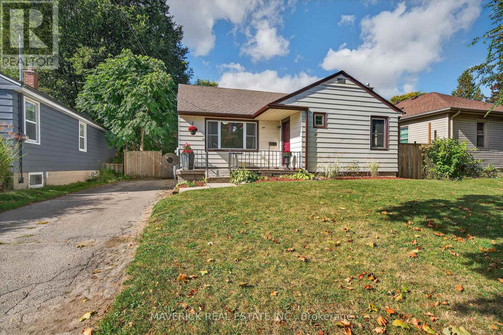 151 Elliott St, London, ON N5Y 2G1