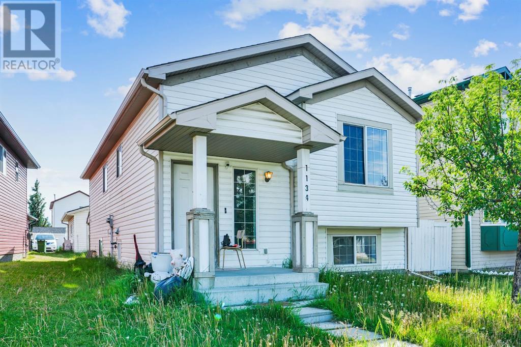 1134 Martindale Blvd NE, Calgary, AB T3J 4A5