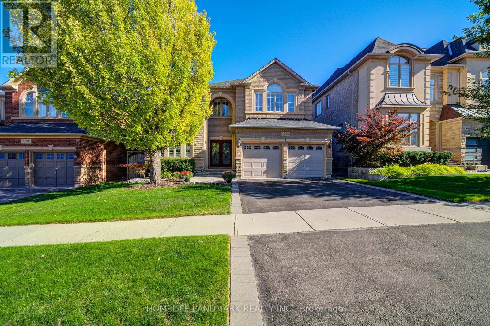 1388 Pinery Cres, Oakville, ON L6H 7J7