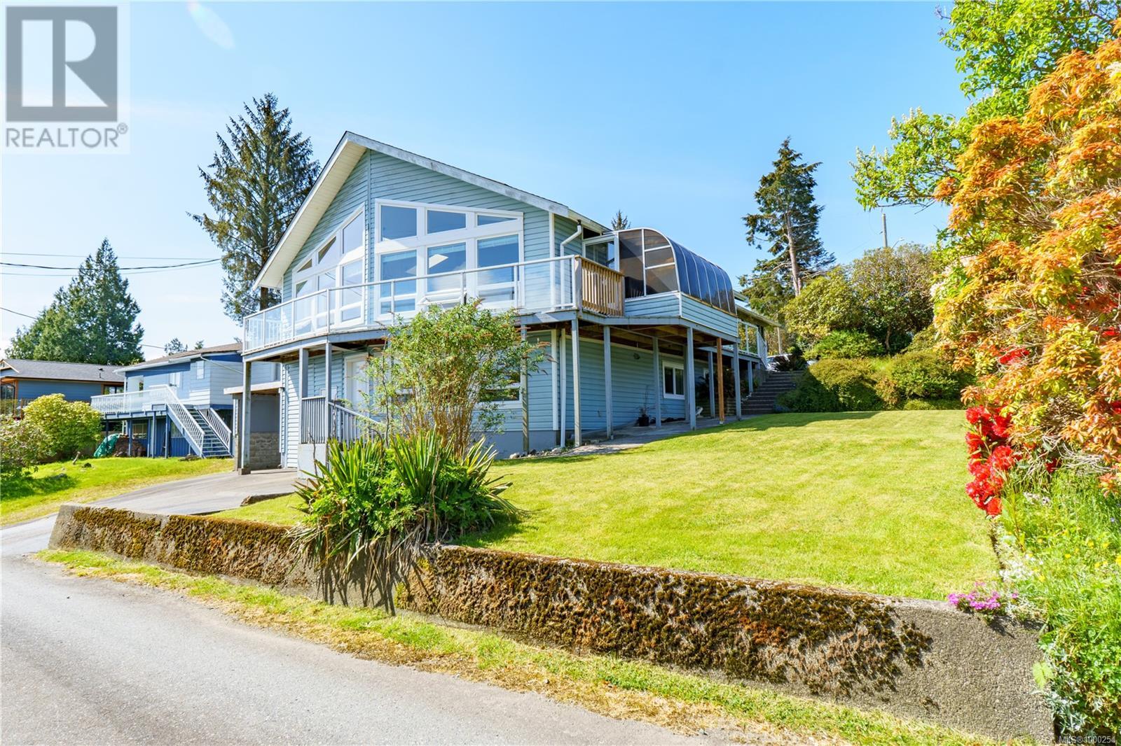 1483 Helen Rd, Ucluelet, BC V0R 3A0
