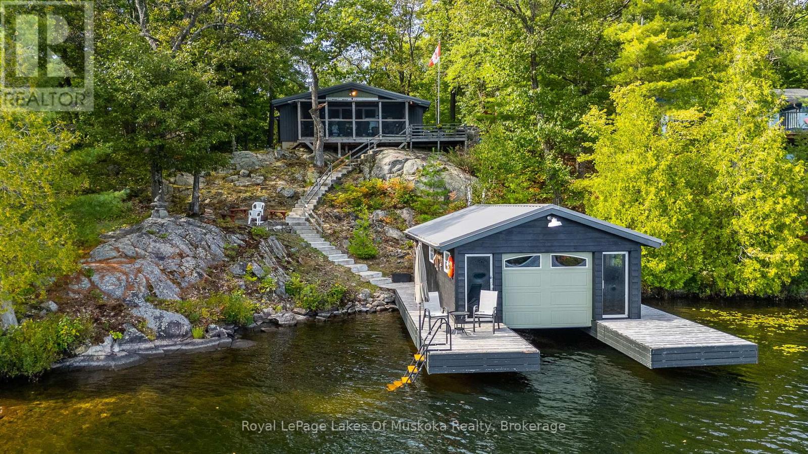 1382 Fish Hatchery Rd, Muskoka Lakes, ON P0B 1M0