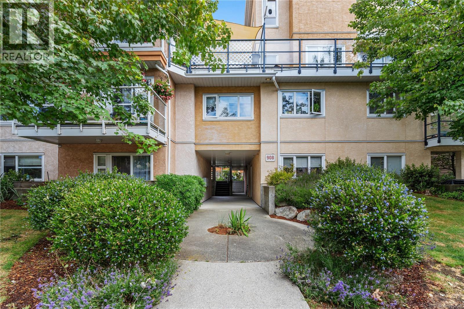 908 Brock Ave Unit 201 Ave, Langford, BC V9B 2X5