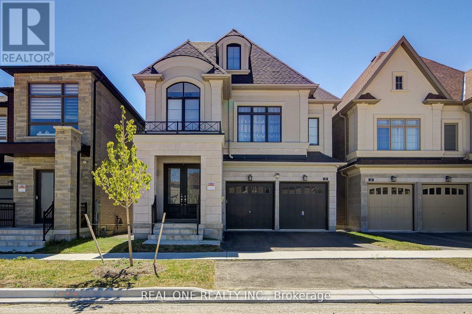 47 Milky Way Dr, Richmond Hill, ON L4C 4M9