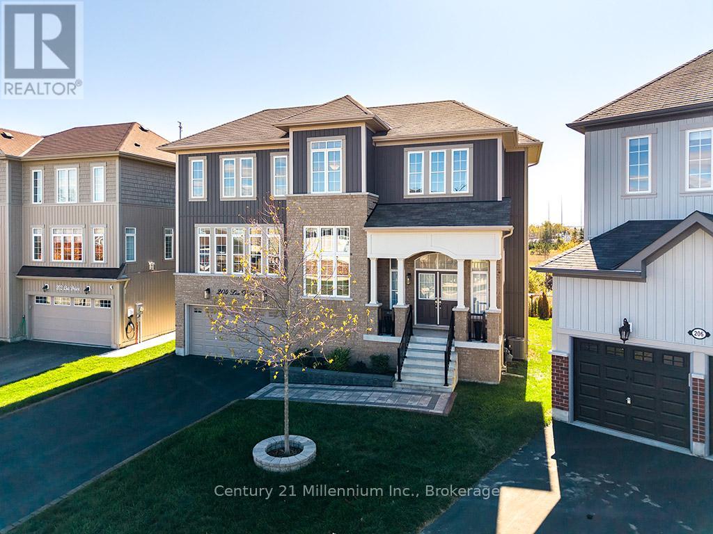 204 Lia Dr, Clearview, ON L0M 1S0