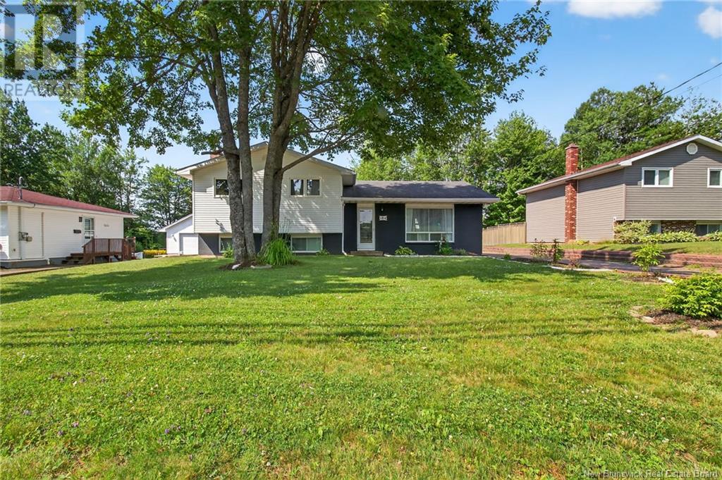 184 Pascal Ave, Dieppe, NB E1A 2C5