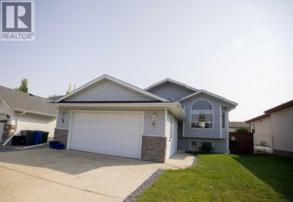 7 Langford Cres Cres, Red Deer, AB T4R 2X1