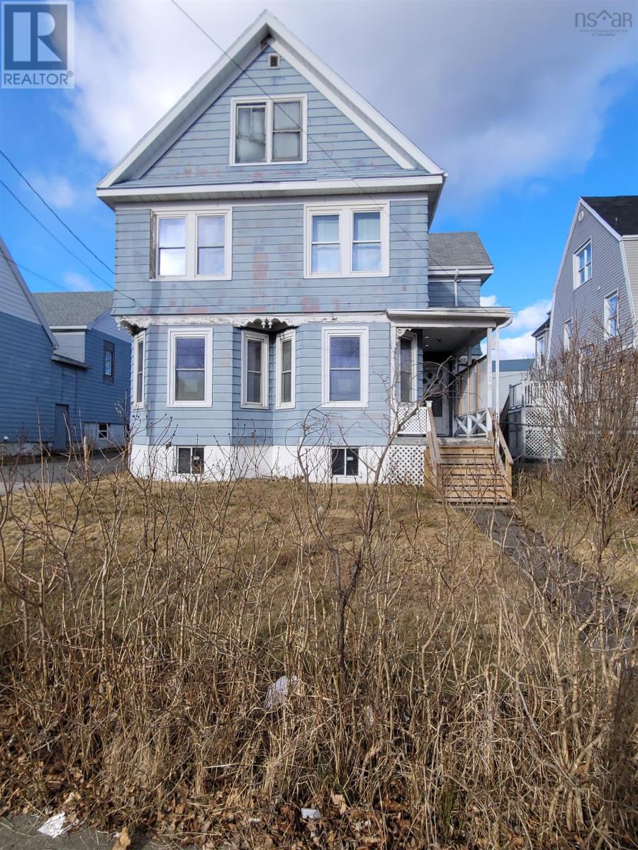 218 York St, Glace Bay, NS B1A 2L8