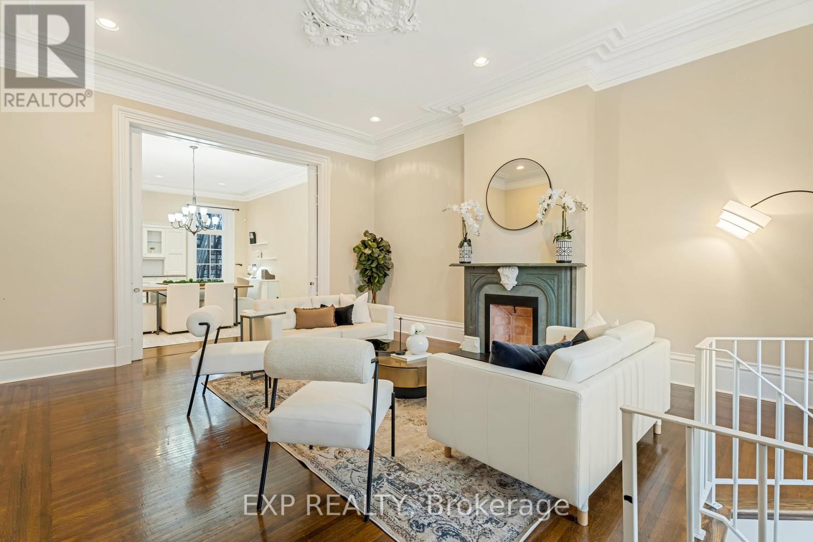 2 46 Herkimer St, Hamilton, ON L8P 2G4